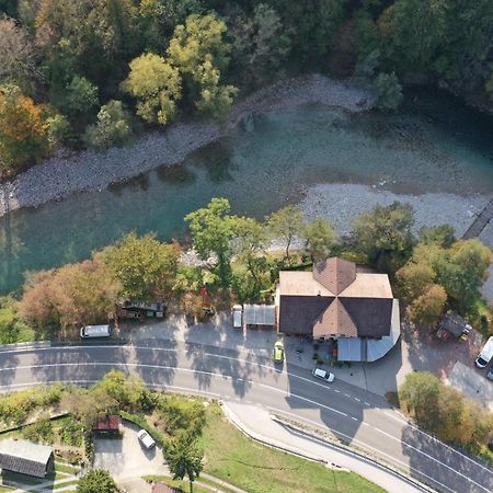 ツェルクノ Okrepcevalnica Kurn'K Bed & Breakfast エクステリア 写真