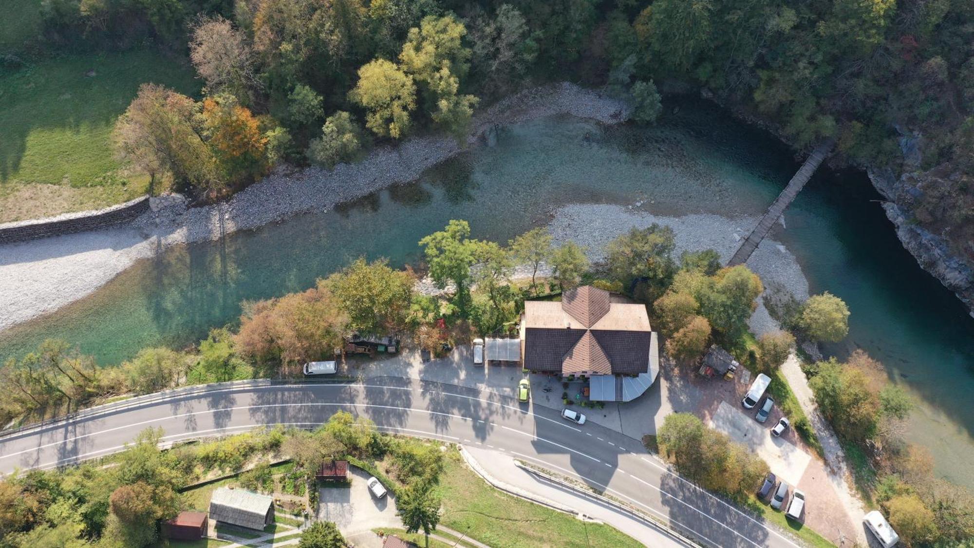 ツェルクノ Okrepcevalnica Kurn'K Bed & Breakfast エクステリア 写真