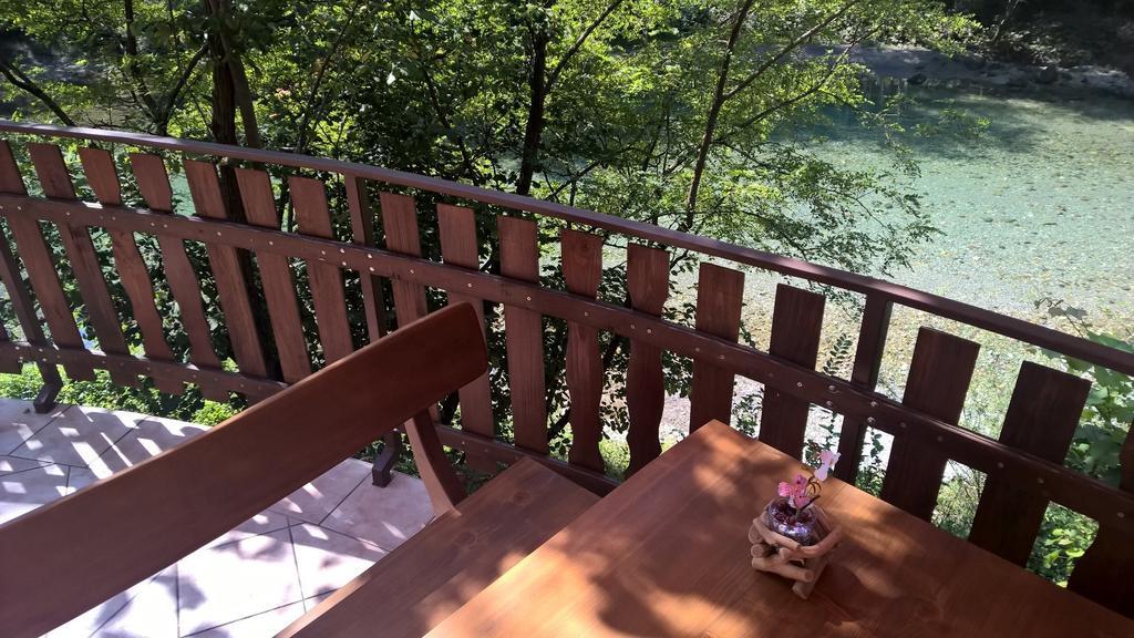 ツェルクノ Okrepcevalnica Kurn'K Bed & Breakfast エクステリア 写真